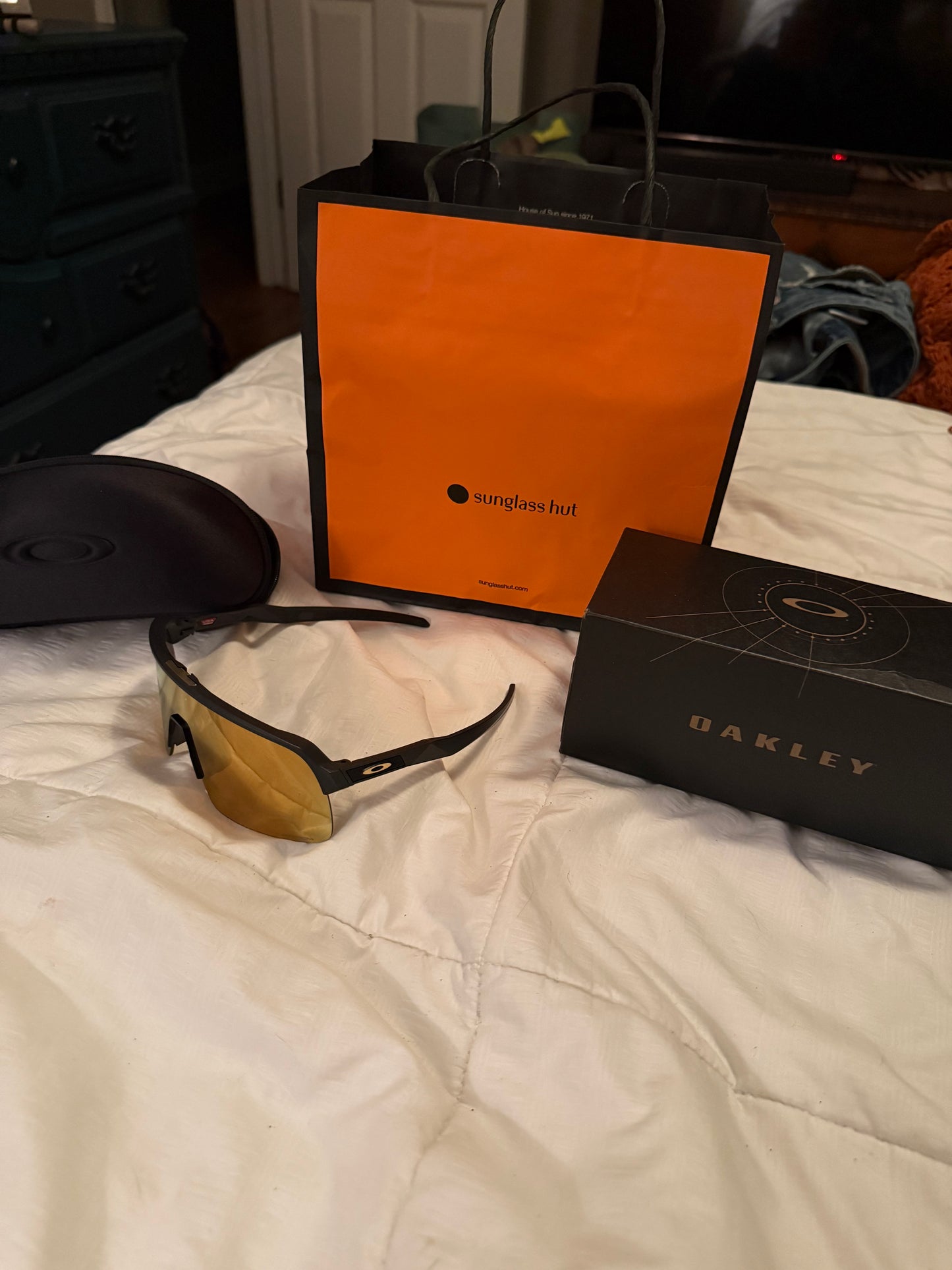 Oakley Sutro Lite 24K Gold Package.